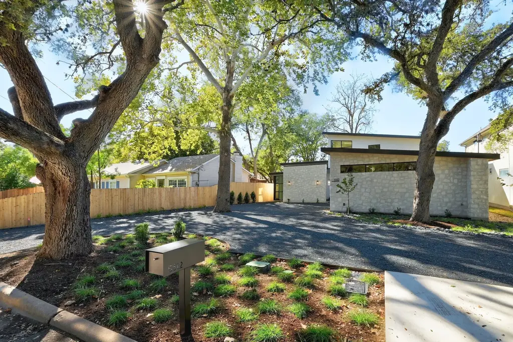 5512 Shoalwood Avenue, Austin