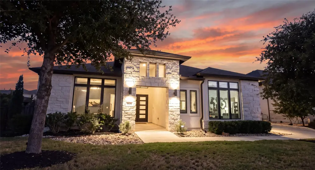 2421 Bel Paese Bend, Leander