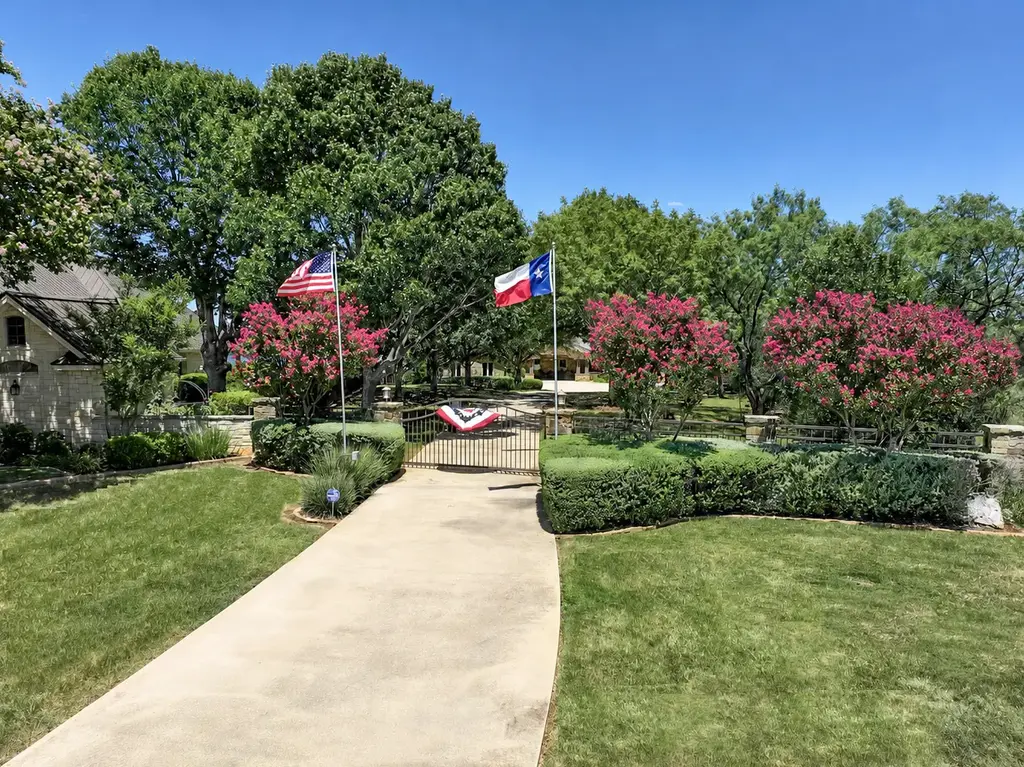 2803 Ranch Road 2831, Horseshoe Bay