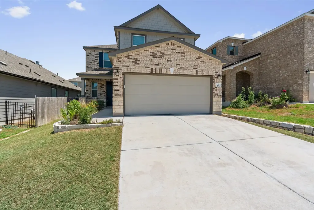 4712 Pell Road, Manor