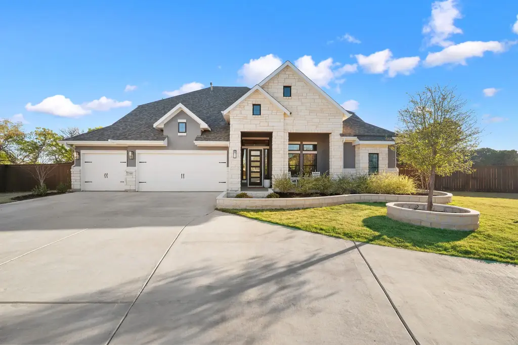 2345 Beebalm Street, Leander