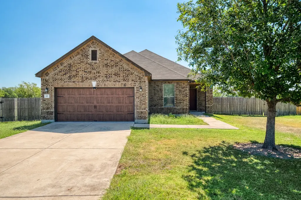 117 Brittany Lane, Bastrop