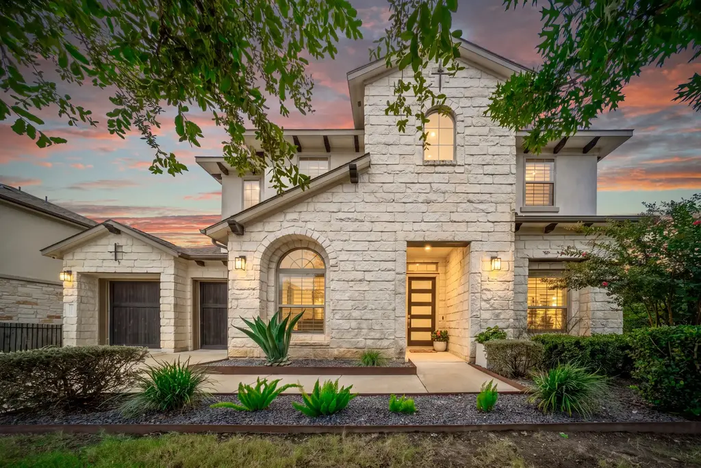 12800 Veronese Drive, Austin