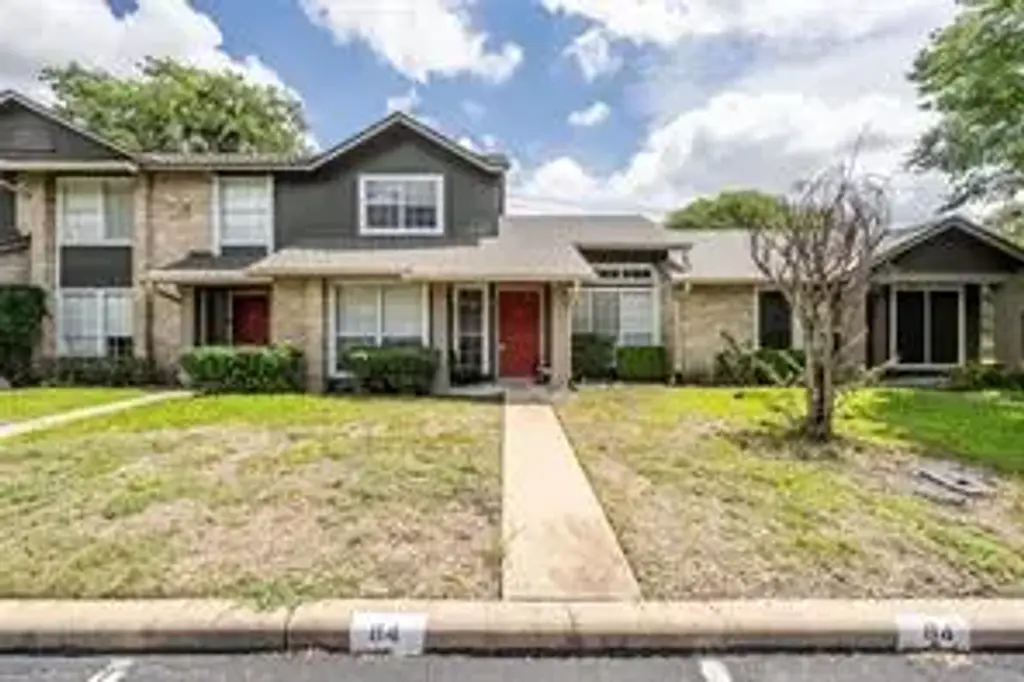 1015 E Yager Lane 84, Austin