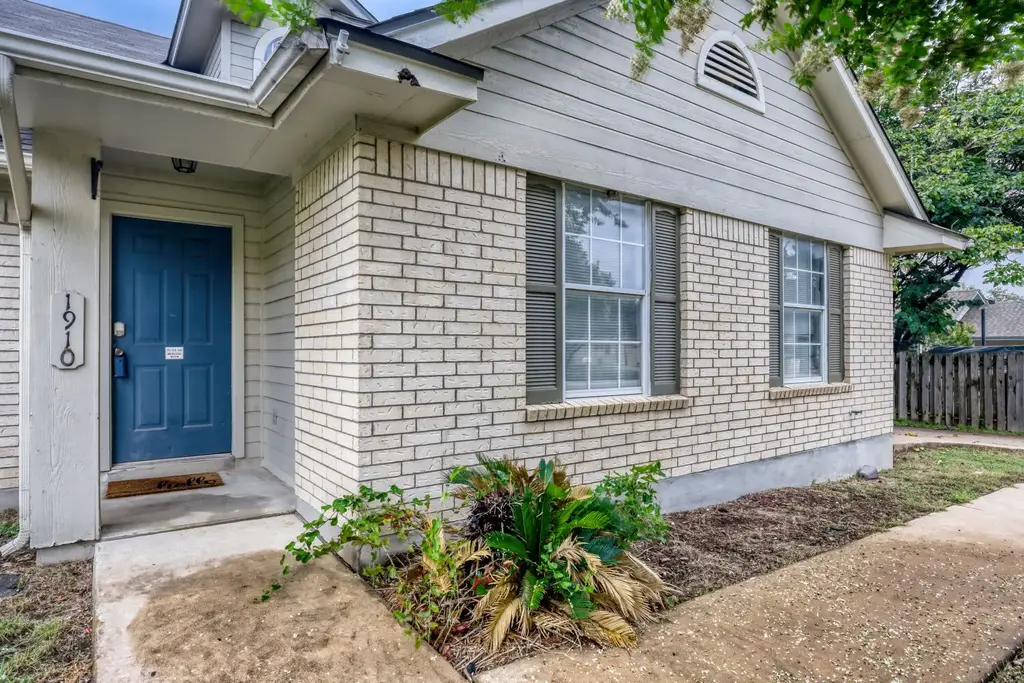 1910 Ireland Drive, Leander