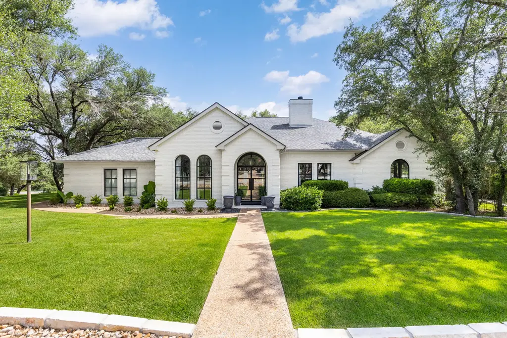 301 Copperleaf Road, Lakeway