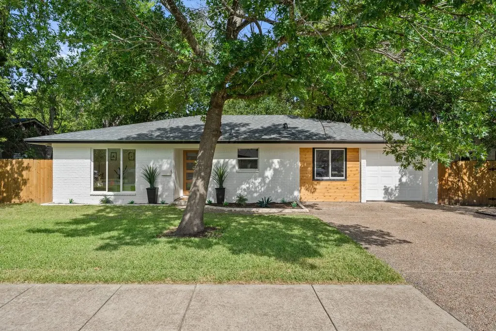 Photo of Listing #3448570