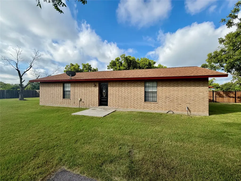 16219 Greenwood Drive B, Del Valle