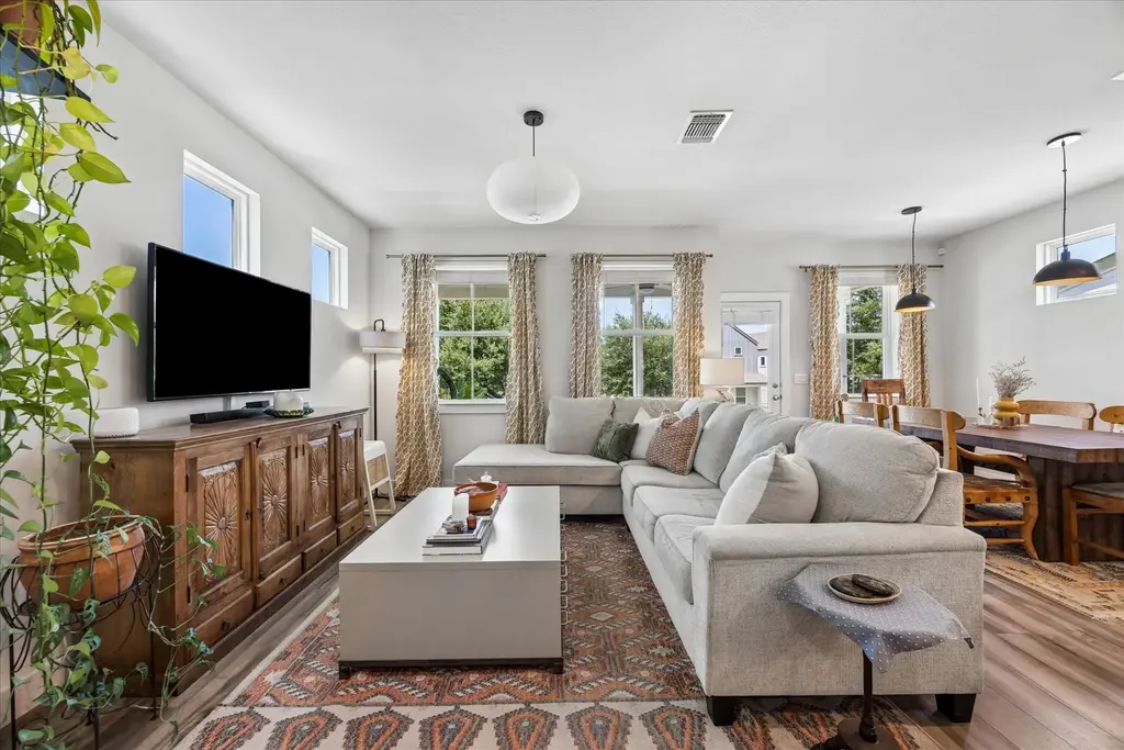 7406 Travertine Spring Drive, Austin