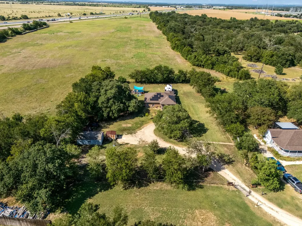 250 Capps Branch Lane, Salado
