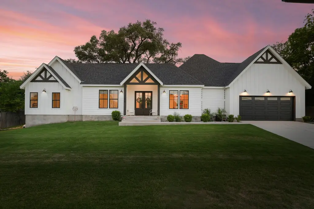 7609 Summervale Drive, Austin