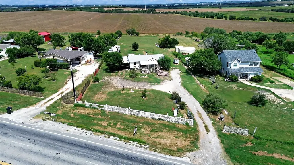 11615 N State Highway 123 Highway, Seguin