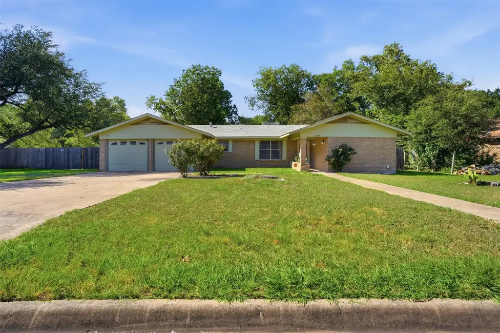 1609 Tammi Lane, Taylor