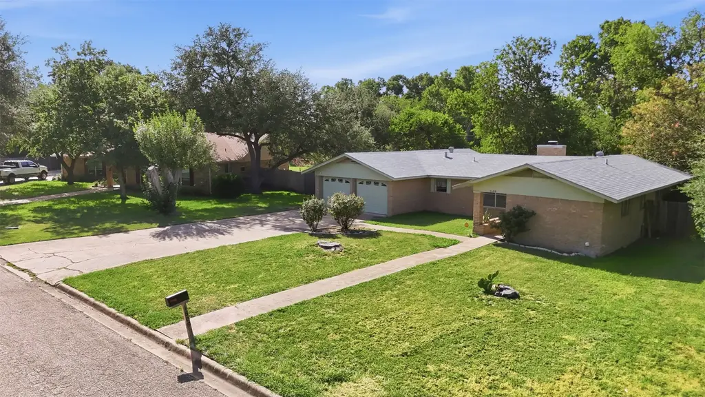 1609 Tammi Lane, Taylor