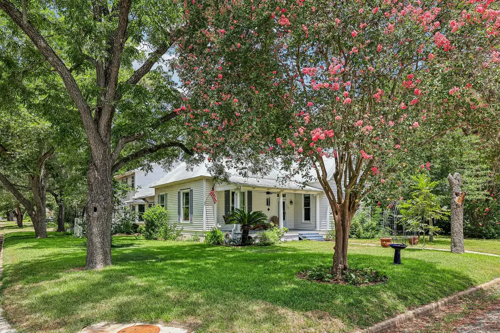 601 Garwood Street, Smithville