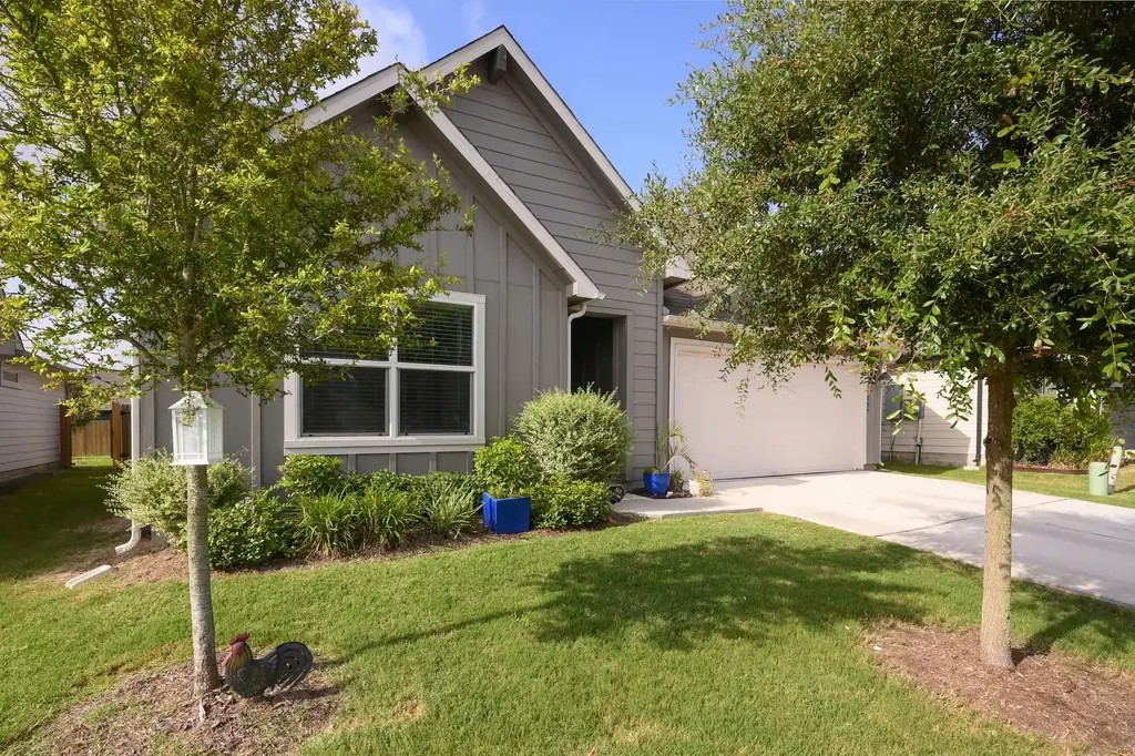 1009 Marvin Way, Seguin