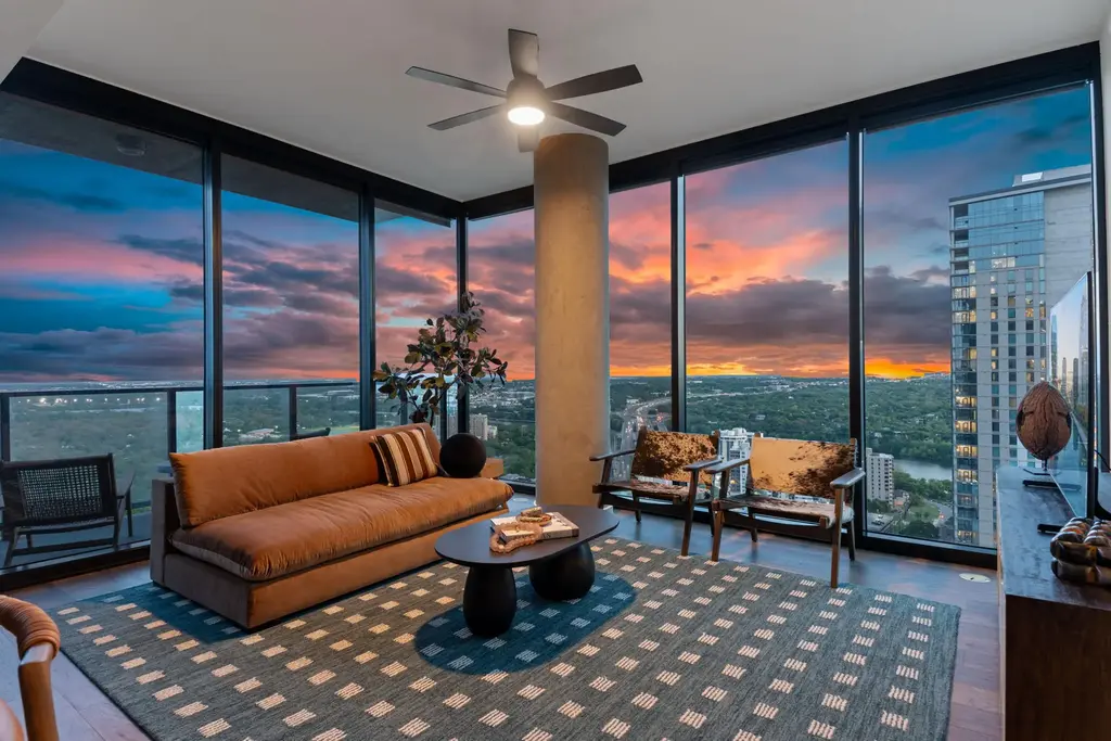 84 East Avenue 3106, Austin