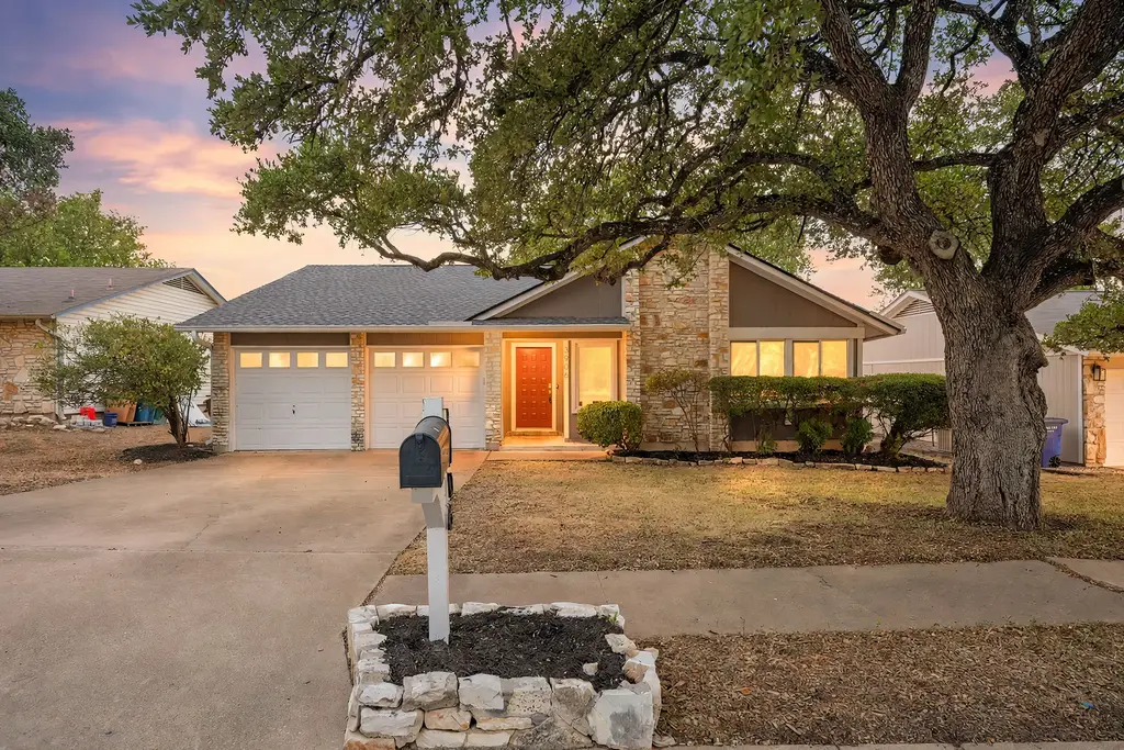 3906 Tattershall Lane, Austin