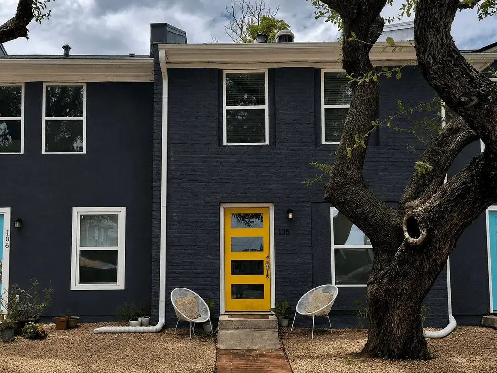 6211 Manor Road 105, Austin