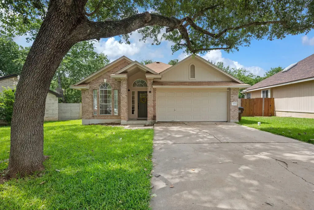 2105 Yaupon Hollow, Round Rock