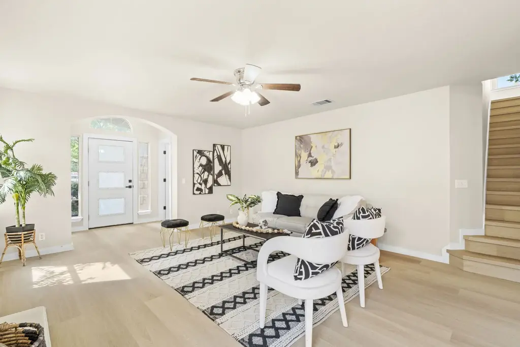1407 Waterfall Avenue, Leander