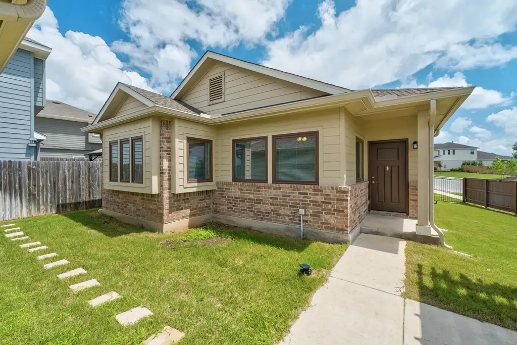 2947 Brand Iron Drive, San Marcos