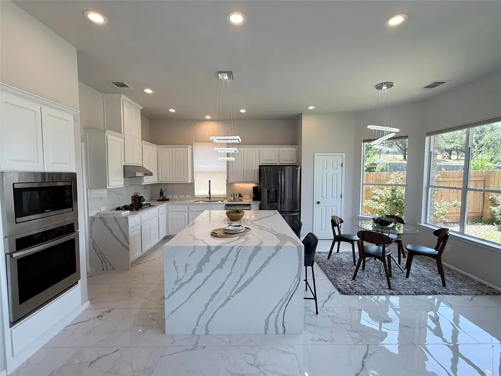 12629 Lee Park Lane, Austin
