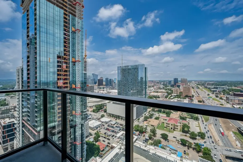 84 East Avenue 3002, Austin