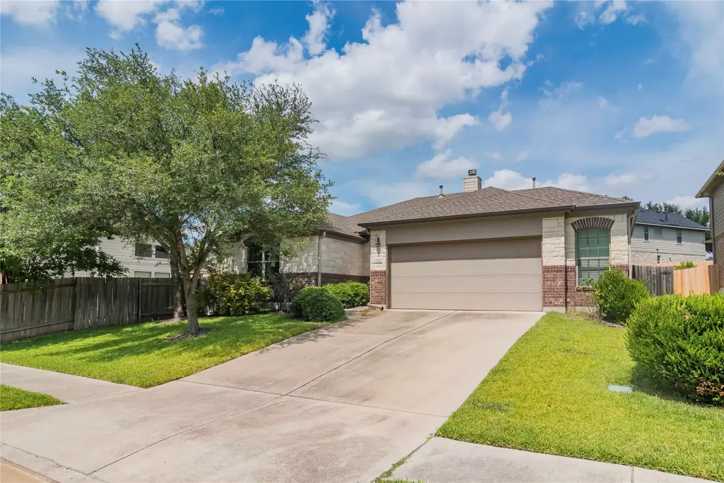 2542 Ravenwood Drive, Round Rock