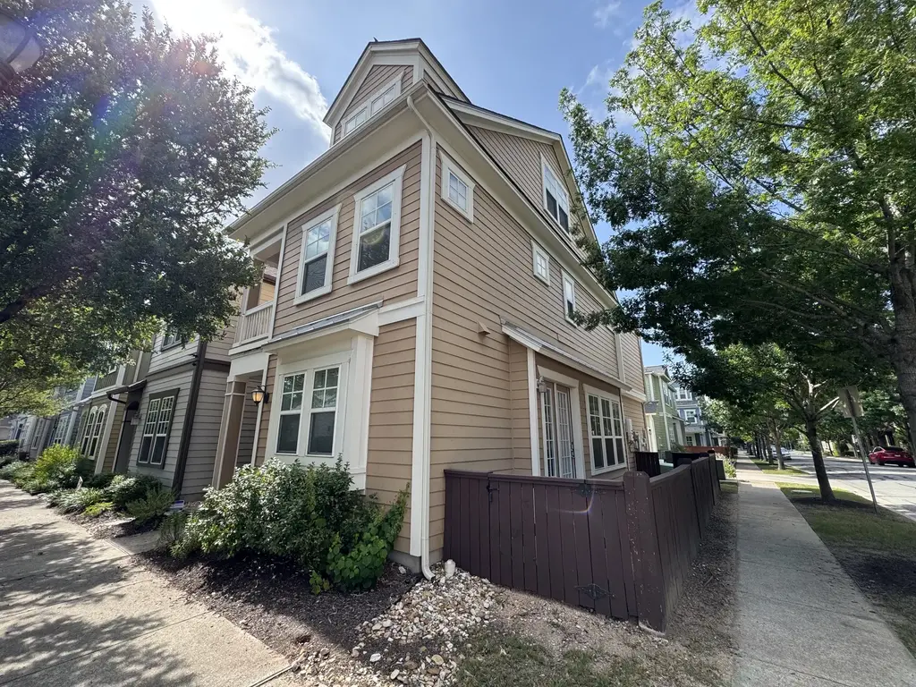 2033 Philomena Street, Austin