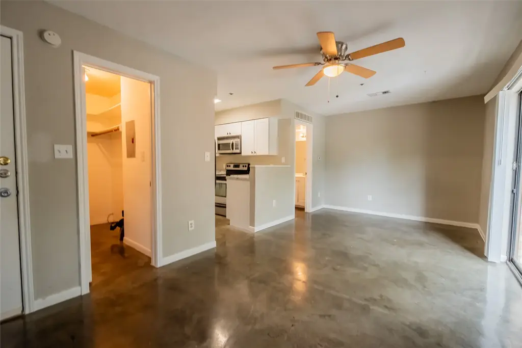 1013 W 23rd Street 201, Austin