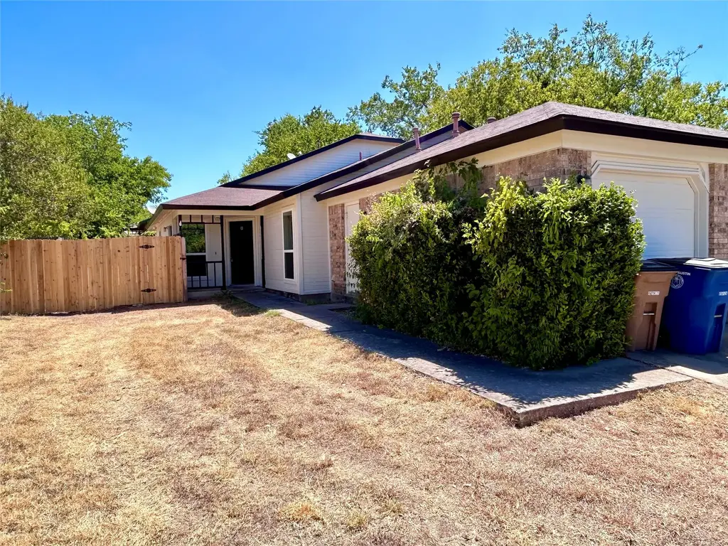2112 Cedar Bend Drive, Austin