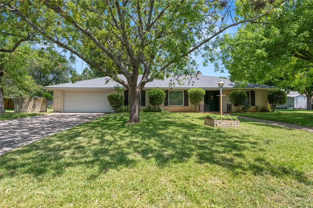 12 W Killen Lane, Temple