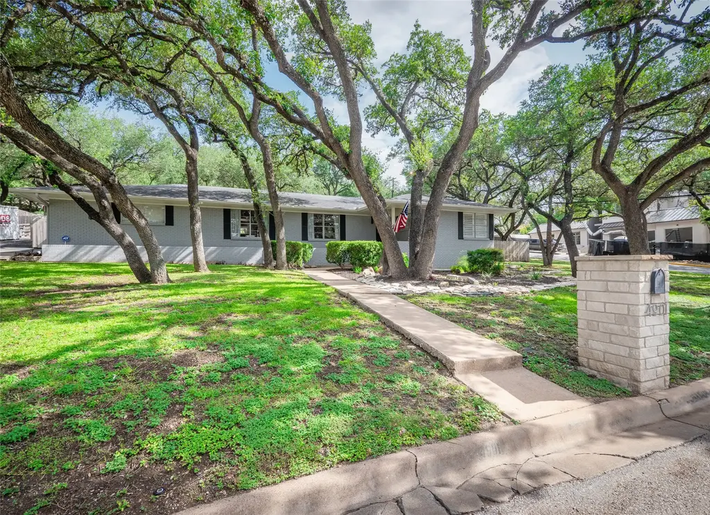 4901 Timberline Drive, Austin