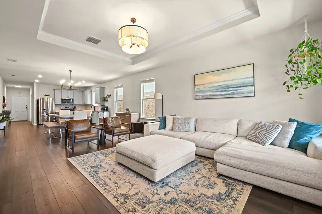 516 Grace Lilly Drive, Buda