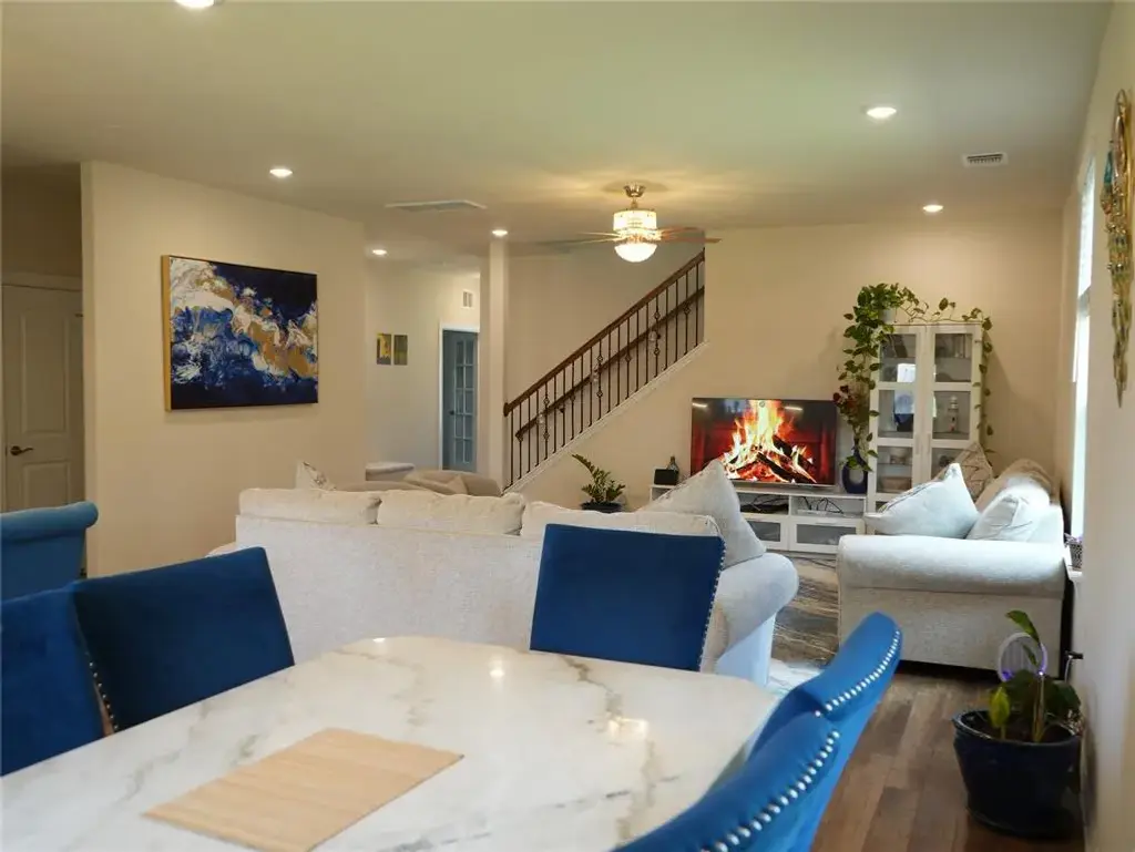 95 Snowy Plover Lane, Leander