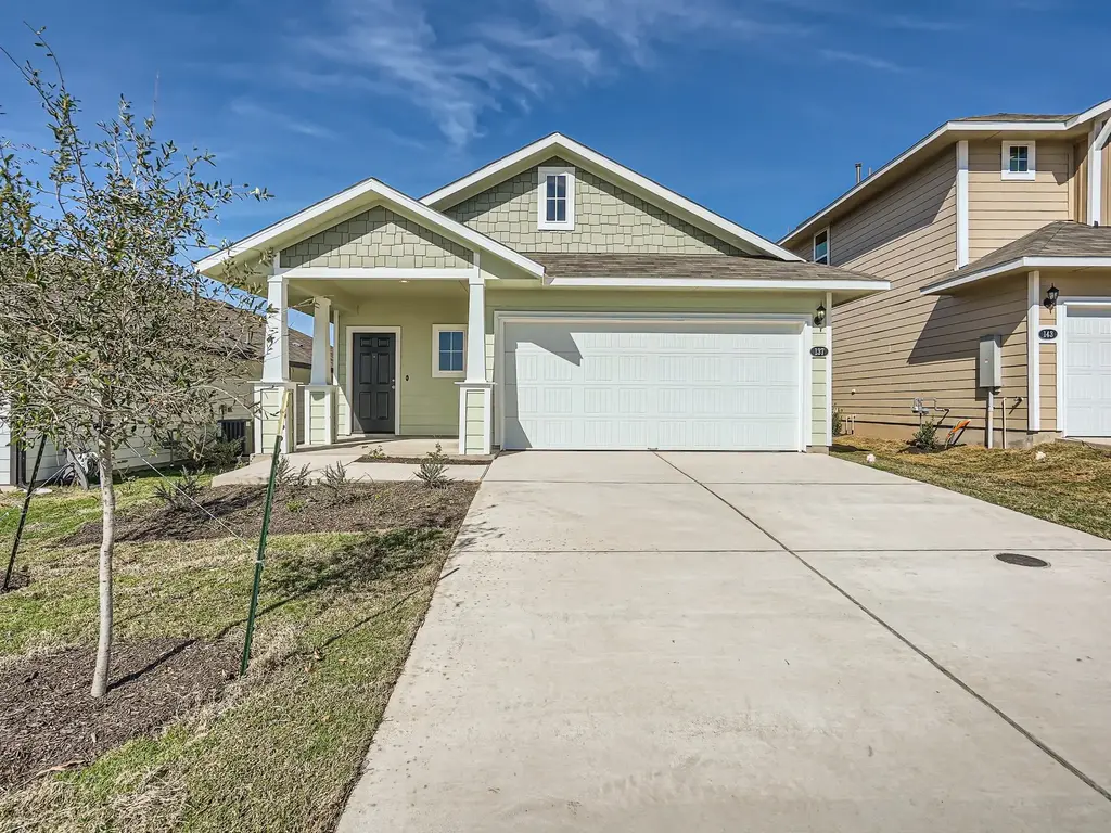 137 Delta Crest, Maxwell