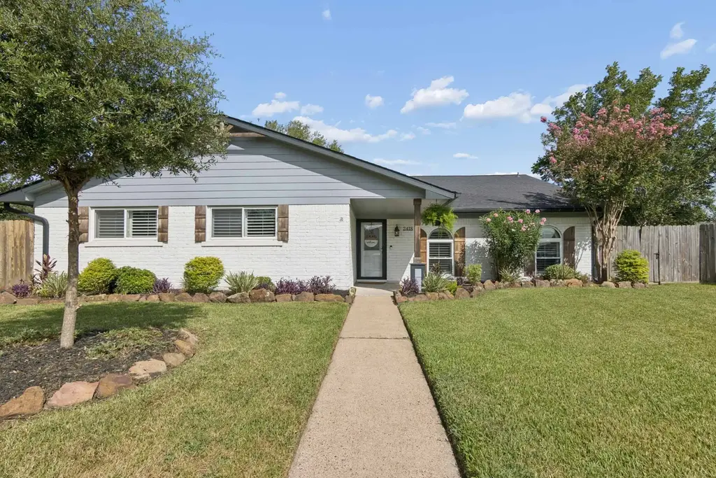 2418 Lufkin Lane, Deer Park