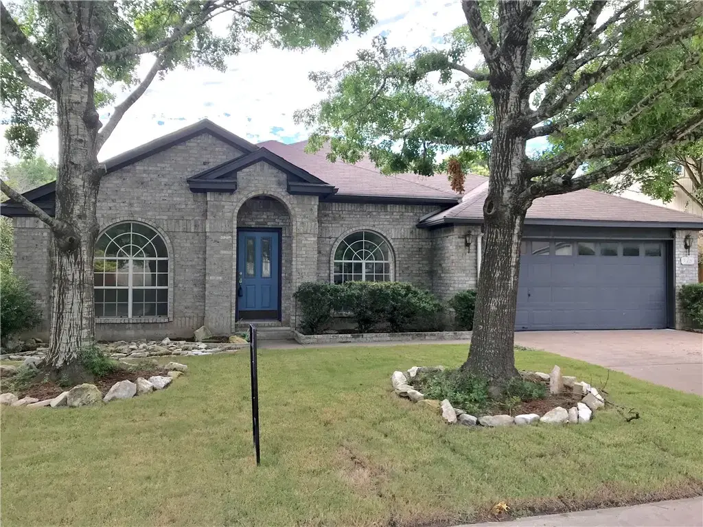 715 Camp Fire Trail, Pflugerville