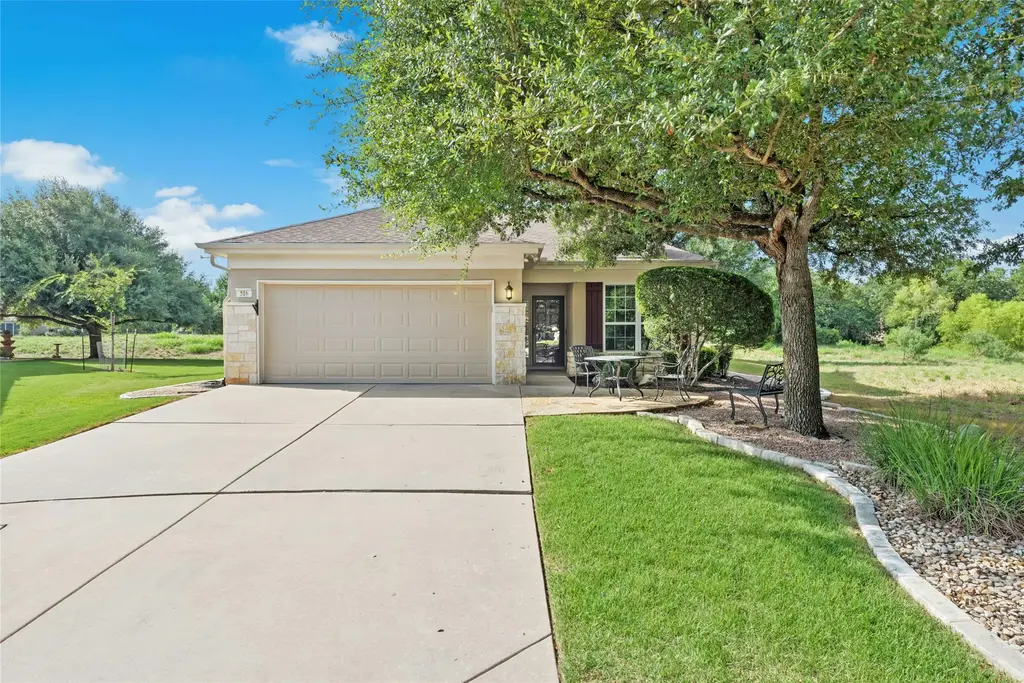 516 Crockett Loop, Georgetown