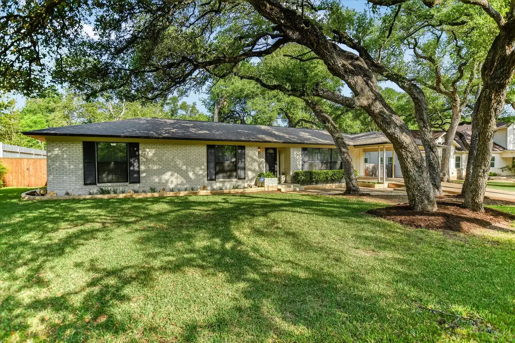 11806 Arabian Trail, Austin