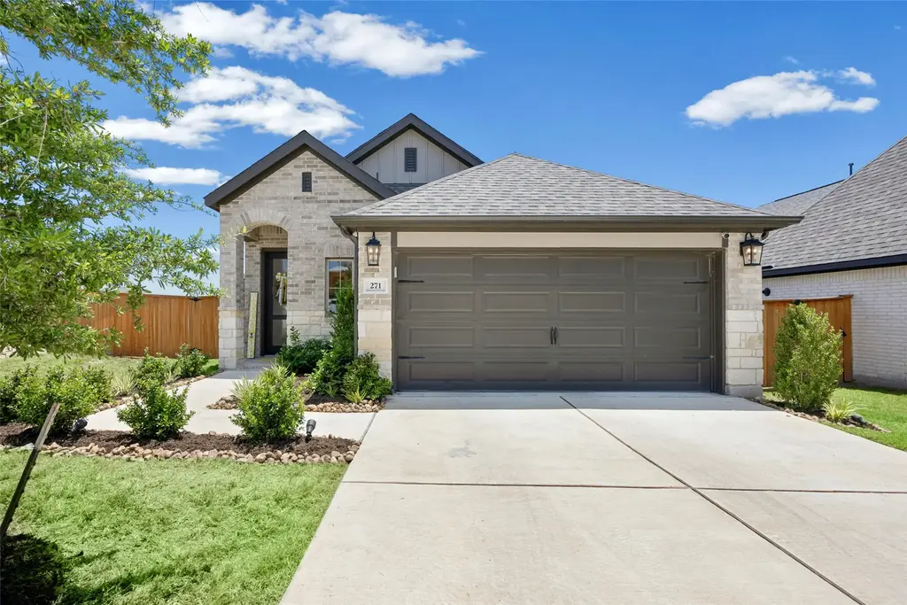 271 Reef Band Drive, Kyle
