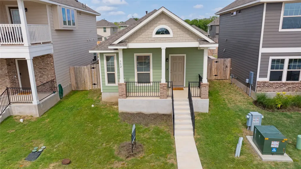 352 Witchhazel Way, San Marcos