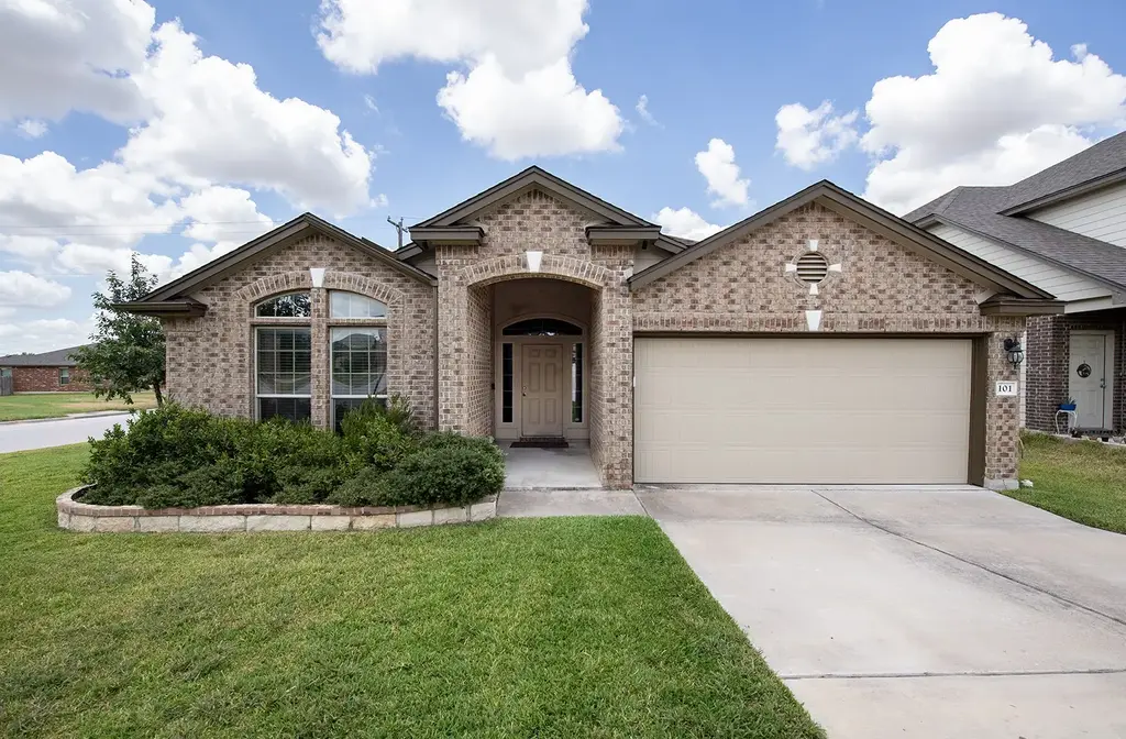 101 Igneous Lane, Jarrell