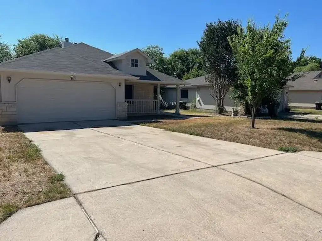 140 Fall Creek Drive, Kyle