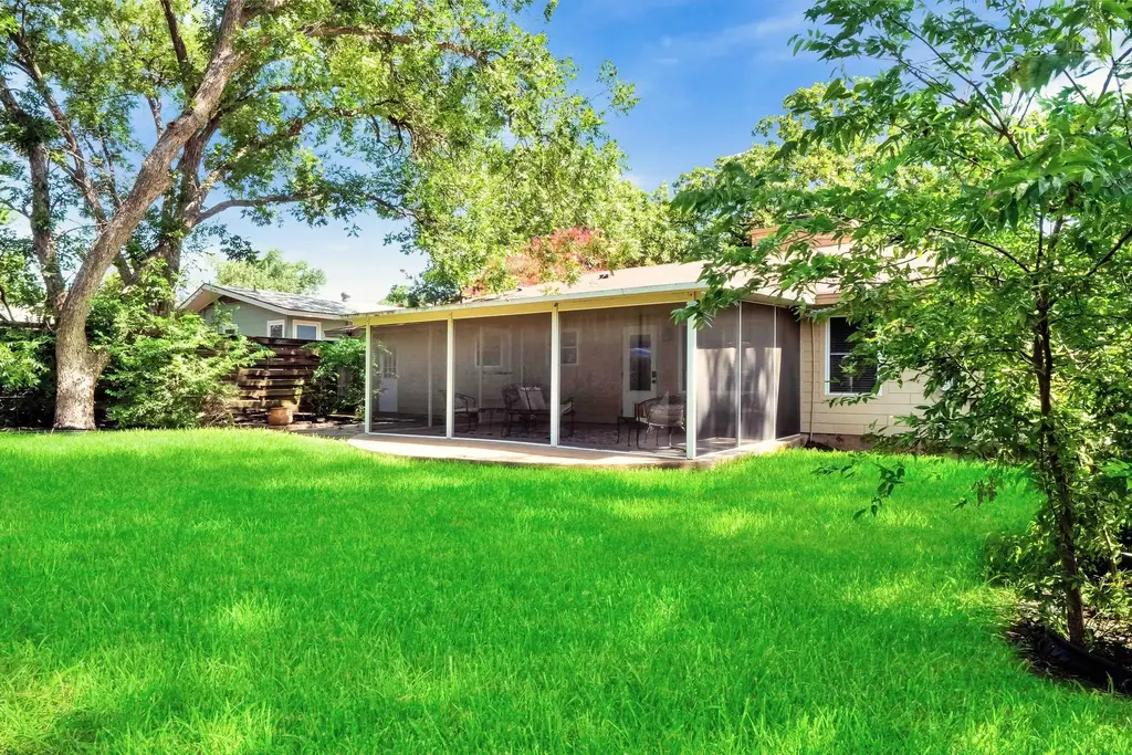 1405 Briarcliff Boulevard, Austin