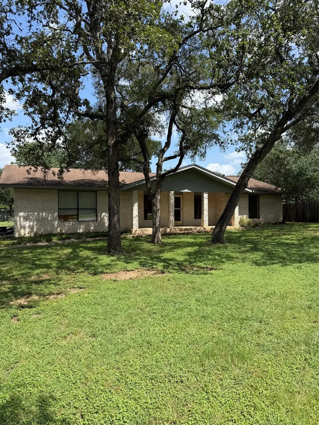 1009 Swallow Drive, Manchaca