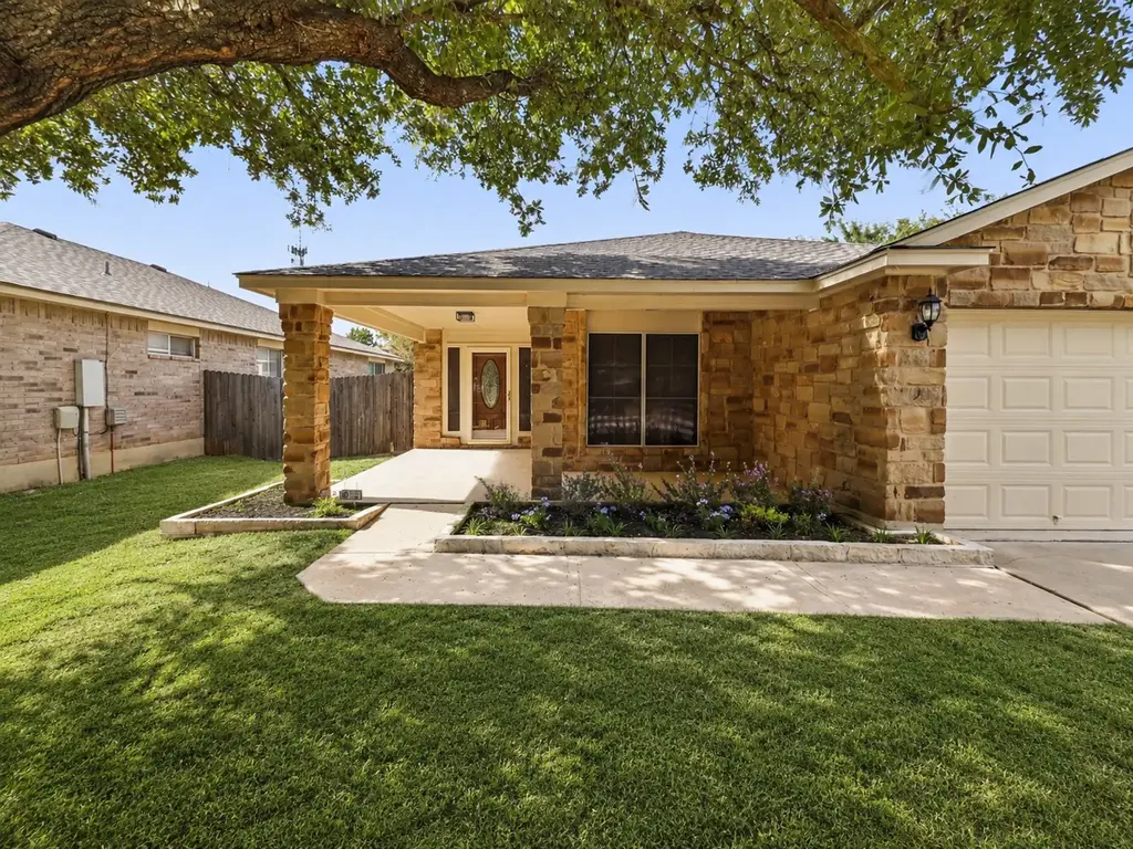 919 Flanagan Drive, Leander