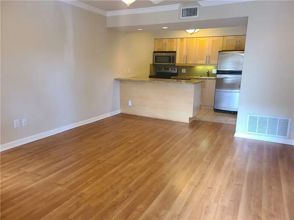 7685 Northcross Drive 221, Austin