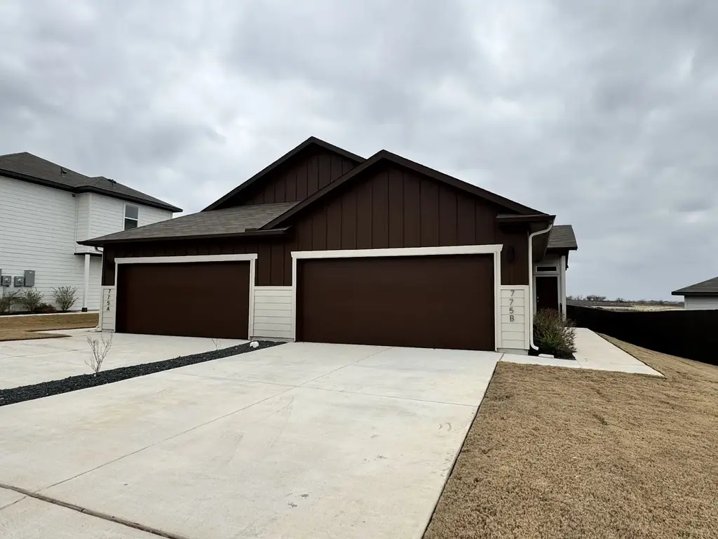 775 Staglin Street B, Buda